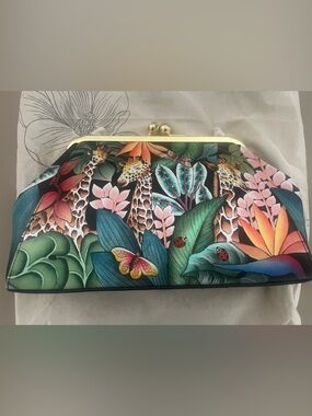 NWT Anuschka Collectable Leather Animal Theme KISS Lock Clutch w Dust Bag